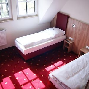 Standard Zimmer mit zwei Einzelbetten